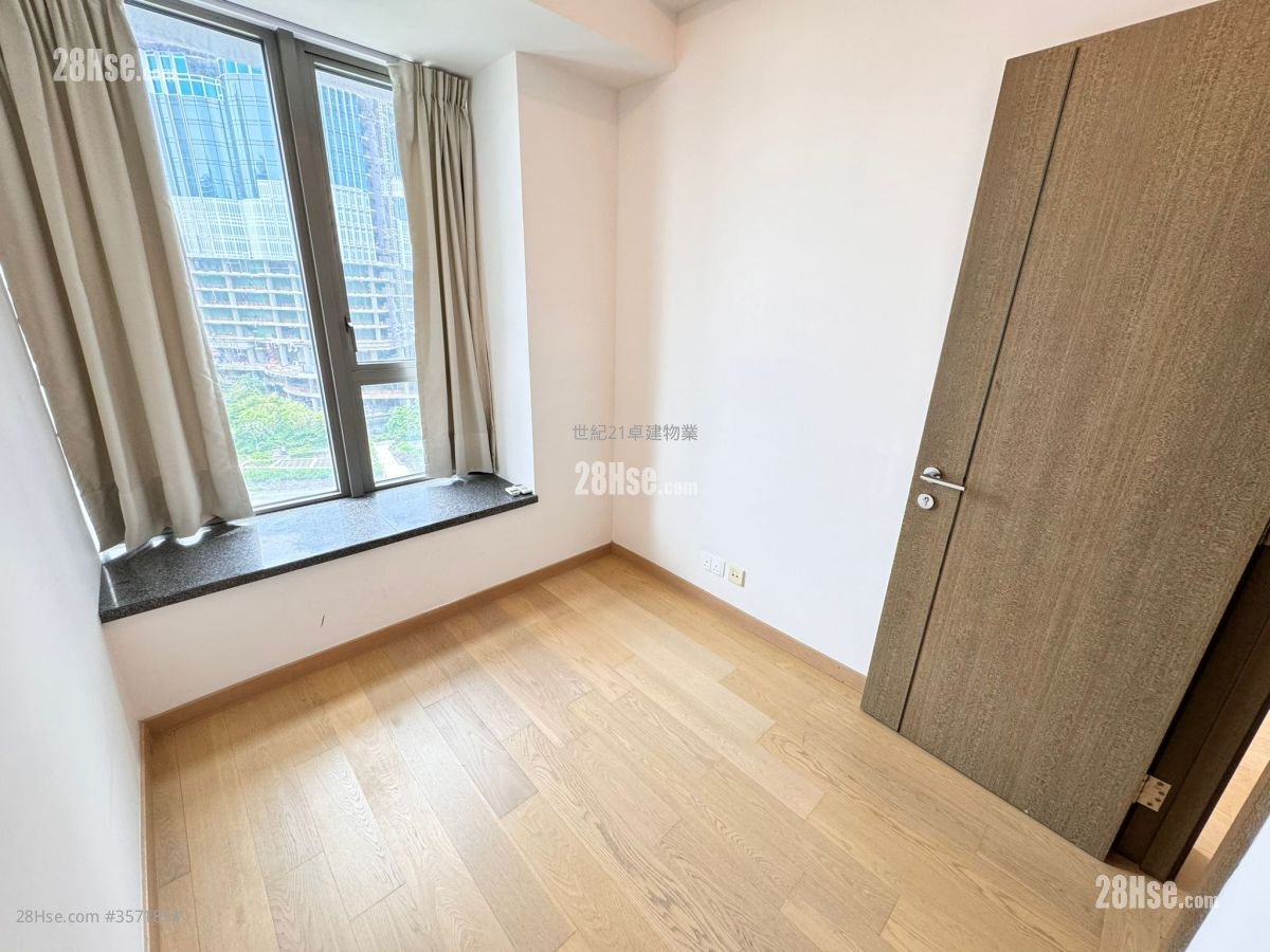 The Austin Sell 2 Bedrooms , 2 Bathrooms 621 ft² The Austin Sell 2 Bedrooms , 2 Bathrooms 621 ft²