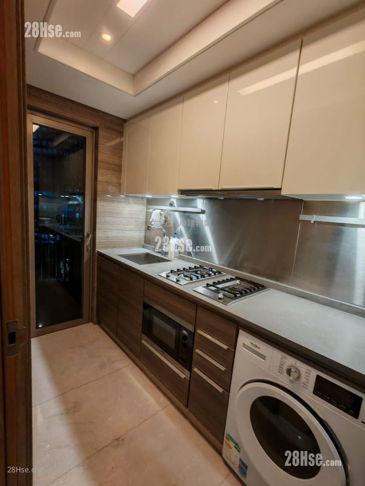 The Austin Sell 2 Bedrooms , 2 Bathrooms 621 ft² The Austin Sell 2 Bedrooms , 2 Bathrooms 621 ft²