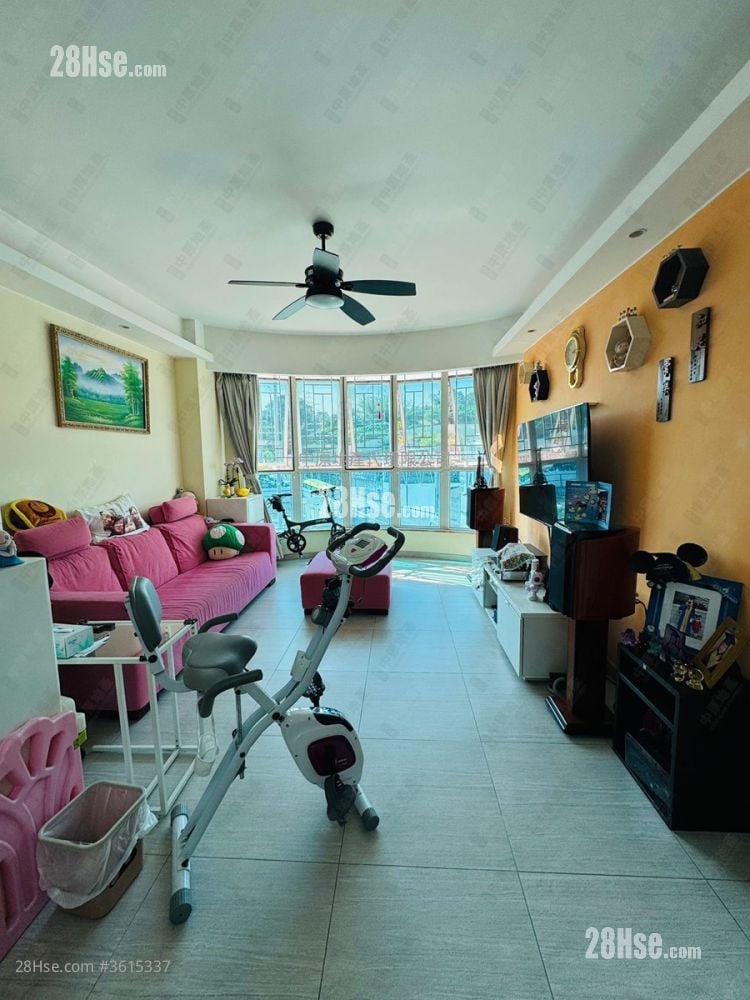 启欣轩 售盘 4 房 , 2 浴室 927 平方尺 启欣轩 售盘 4 房 , 2 浴室 927 平方尺