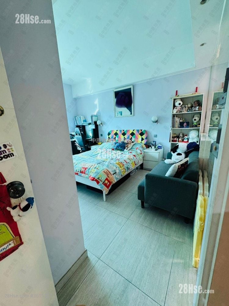 启欣轩 售盘 4 房 , 2 浴室 927 平方尺 启欣轩 售盘 4 房 , 2 浴室 927 平方尺