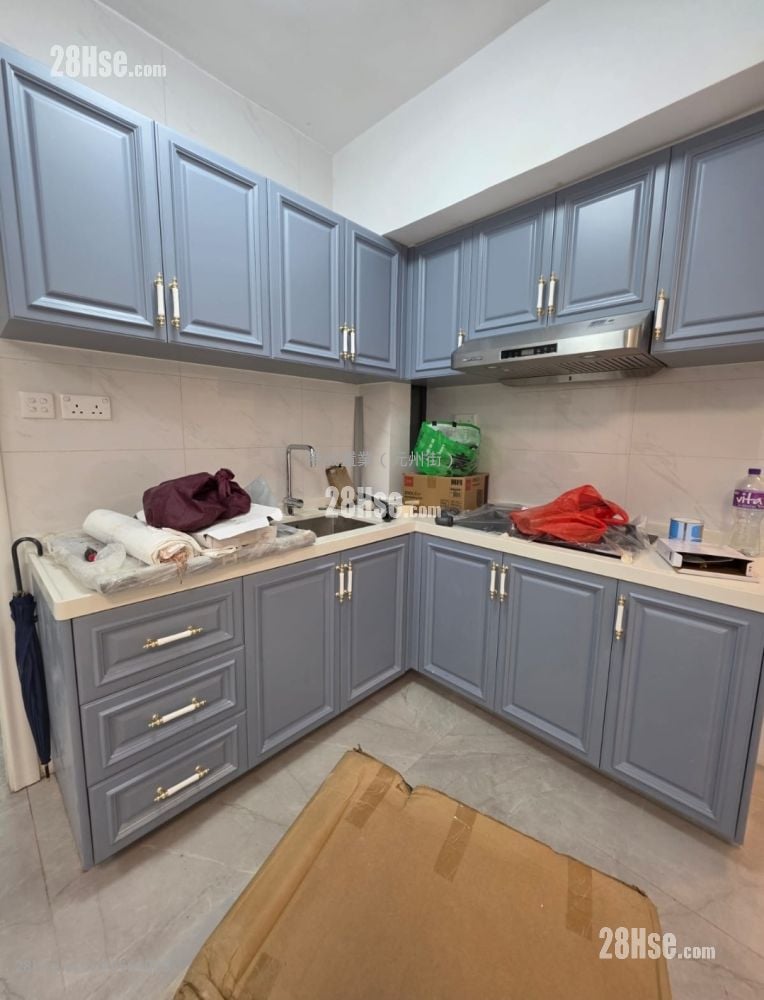 鸿裕大厦 售盘 2 房 405 平方尺 鸿裕大厦 售盘 2 房 405 平方尺