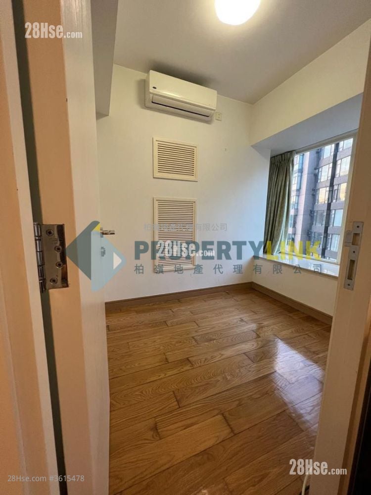 Centre Stage Rental 2 Bedrooms , 1 Bathroom 400 ft² Centre Stage Rental 2 Bedrooms , 1 Bathroom 400 ft²