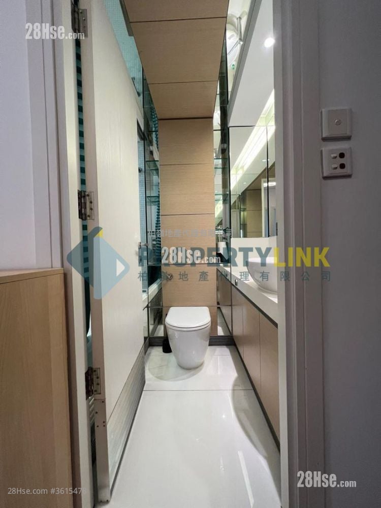 Centre Stage Rental 2 Bedrooms , 1 Bathroom 400 ft² Centre Stage Rental 2 Bedrooms , 1 Bathroom 400 ft²