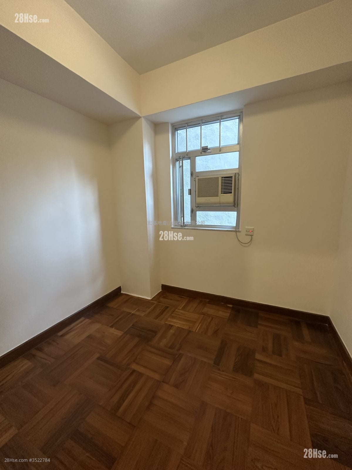 唐楼 租盘 3 房 , 1 浴室 443 平方尺