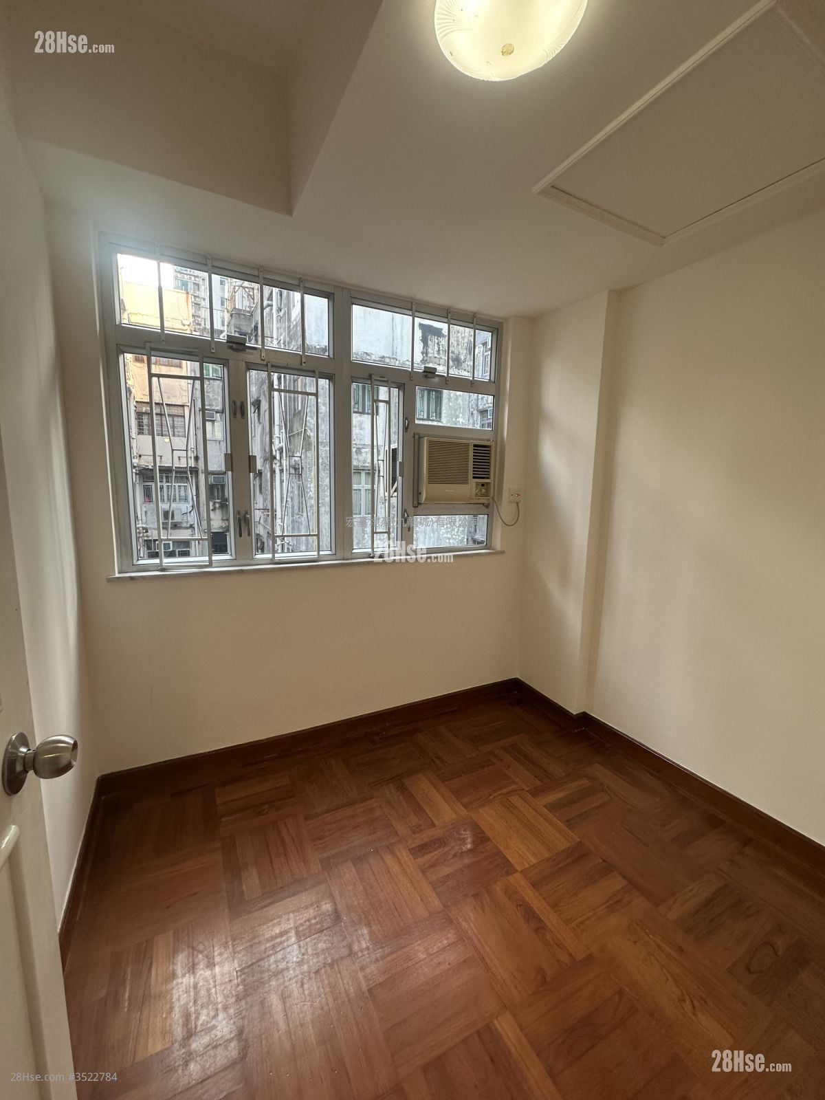 唐楼 租盘 3 房 , 1 浴室 443 平方尺