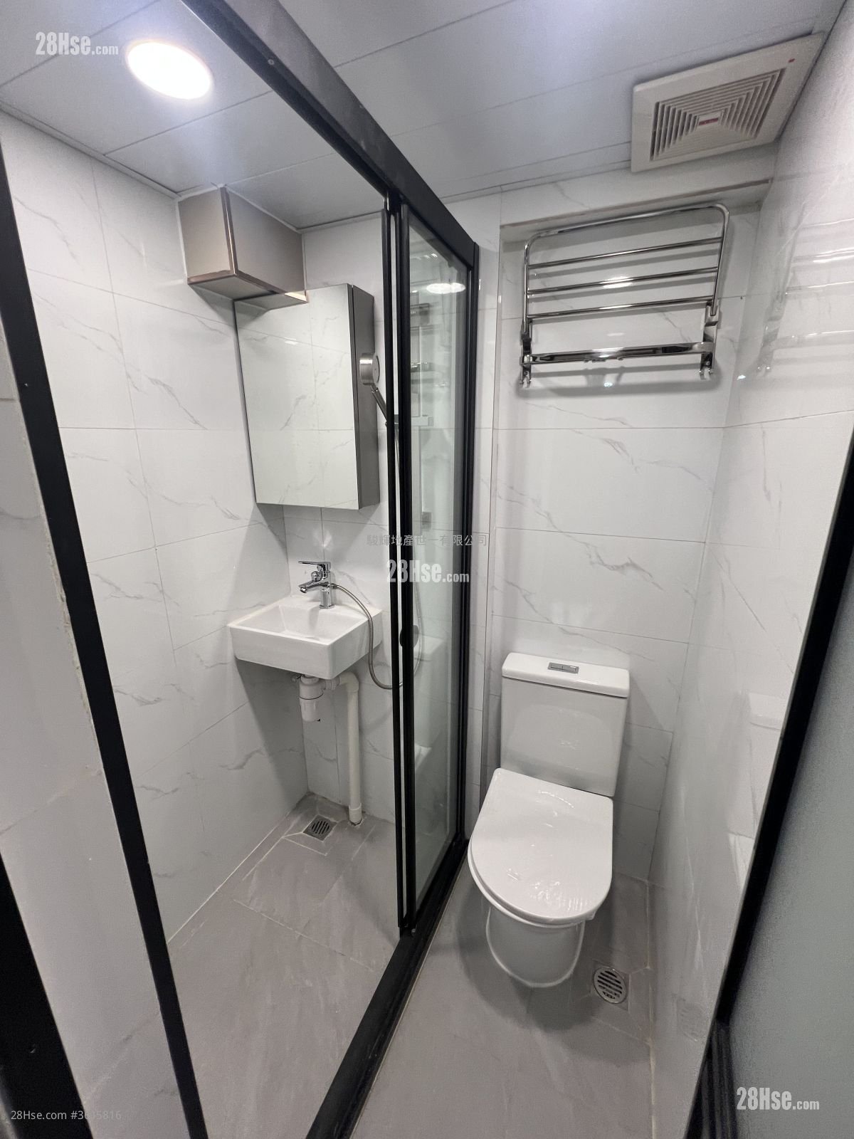 Majestic Apartments Rental 1 Bedroom , 1 Bathroom 190 ft² Majestic Apartments Rental 1 Bedroom , 1 Bathroom 190 ft²