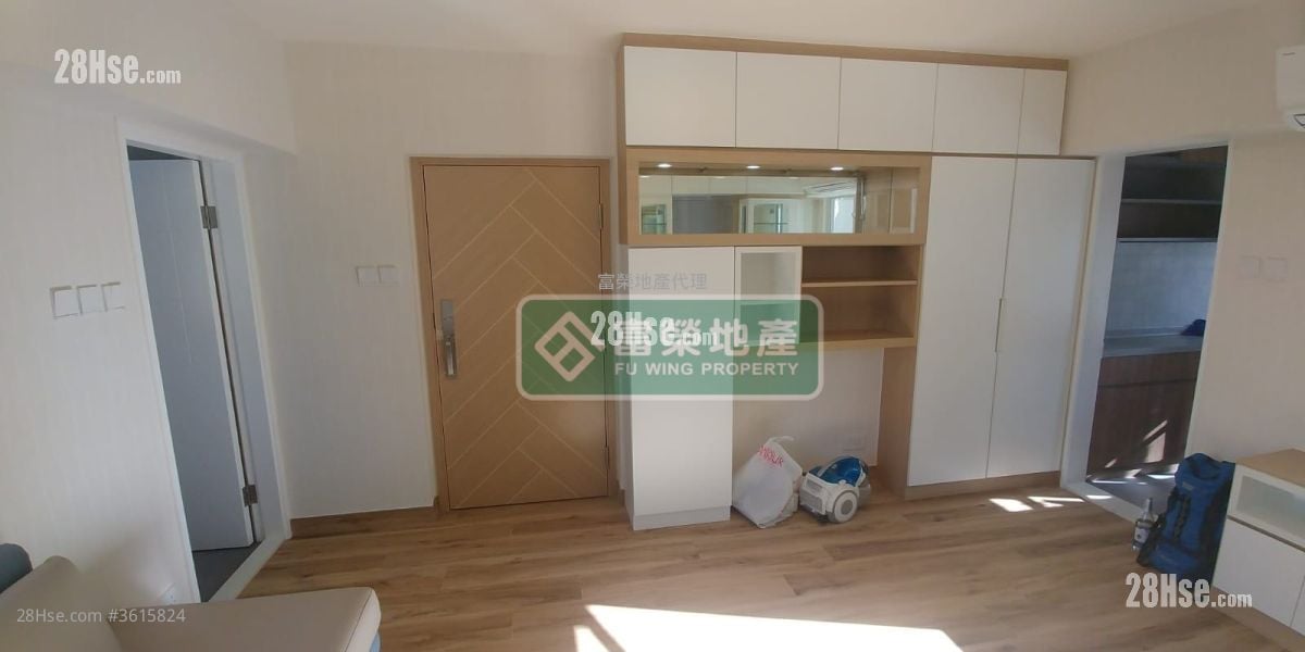 Hing Yip Building  Sell 2 Bedrooms , 1 Bathroom 427 ft² Hing Yip Building  Sell 2 Bedrooms , 1 Bathroom 427 ft²