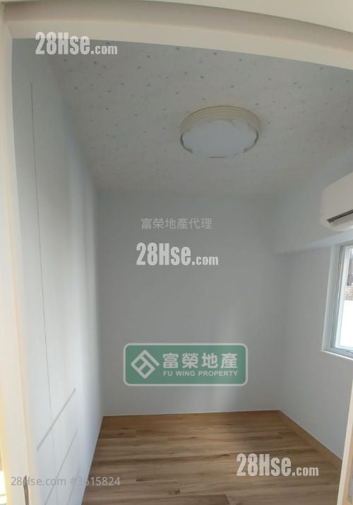 Hing Yip Building  Sell 2 Bedrooms , 1 Bathroom 427 ft² Hing Yip Building  Sell 2 Bedrooms , 1 Bathroom 427 ft²