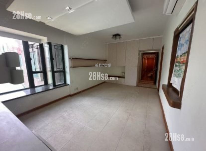 Villa Esplanada Rental 3 Bedrooms , 2 Bathrooms 778 ft² Villa Esplanada Rental 3 Bedrooms , 2 Bathrooms 778 ft²