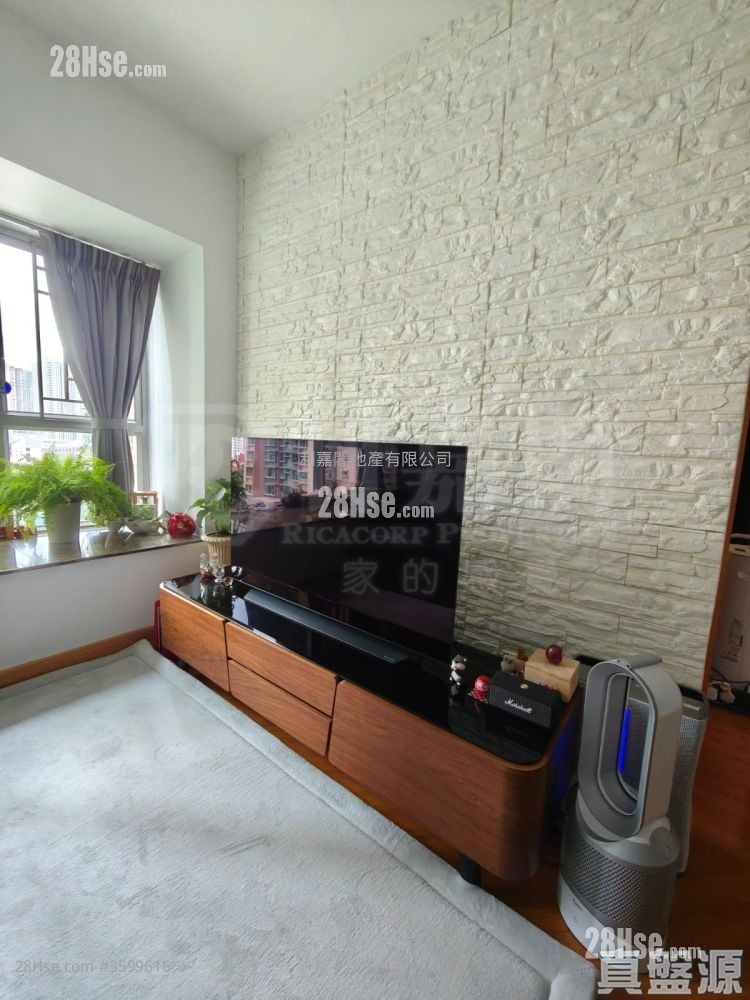 Park Central Sell 2 Bedrooms 465 ft²