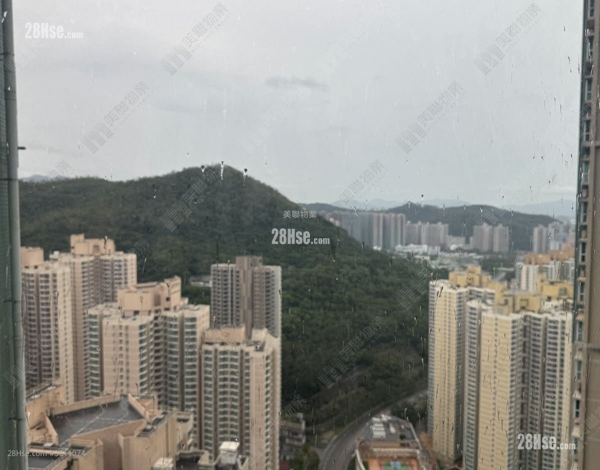 城中駅 售盤 3 房 , 1 浴室 594 平方呎 城中駅 售盤 3 房 , 1 浴室 594 平方呎