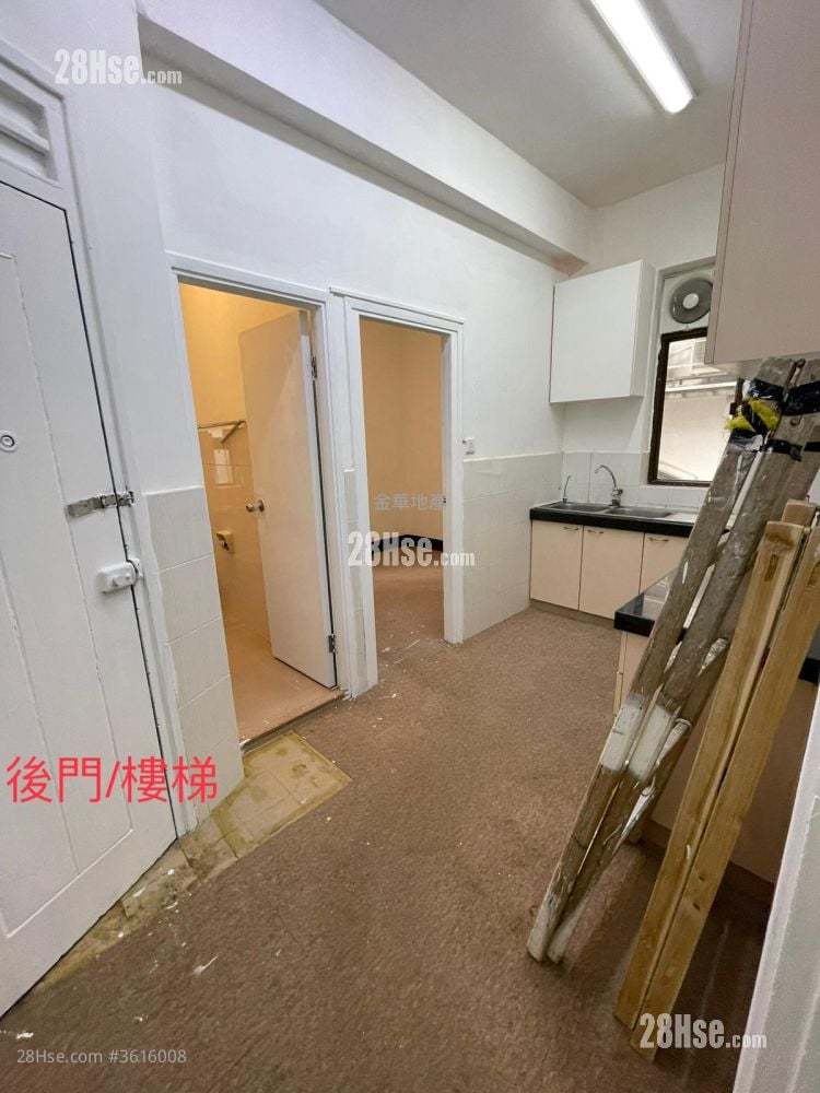 金馬倫道29號 售盤 5+ 房 , 2 浴室 1,063 平方呎 金馬倫道29號 售盤 5+ 房 , 2 浴室 1,063 平方呎