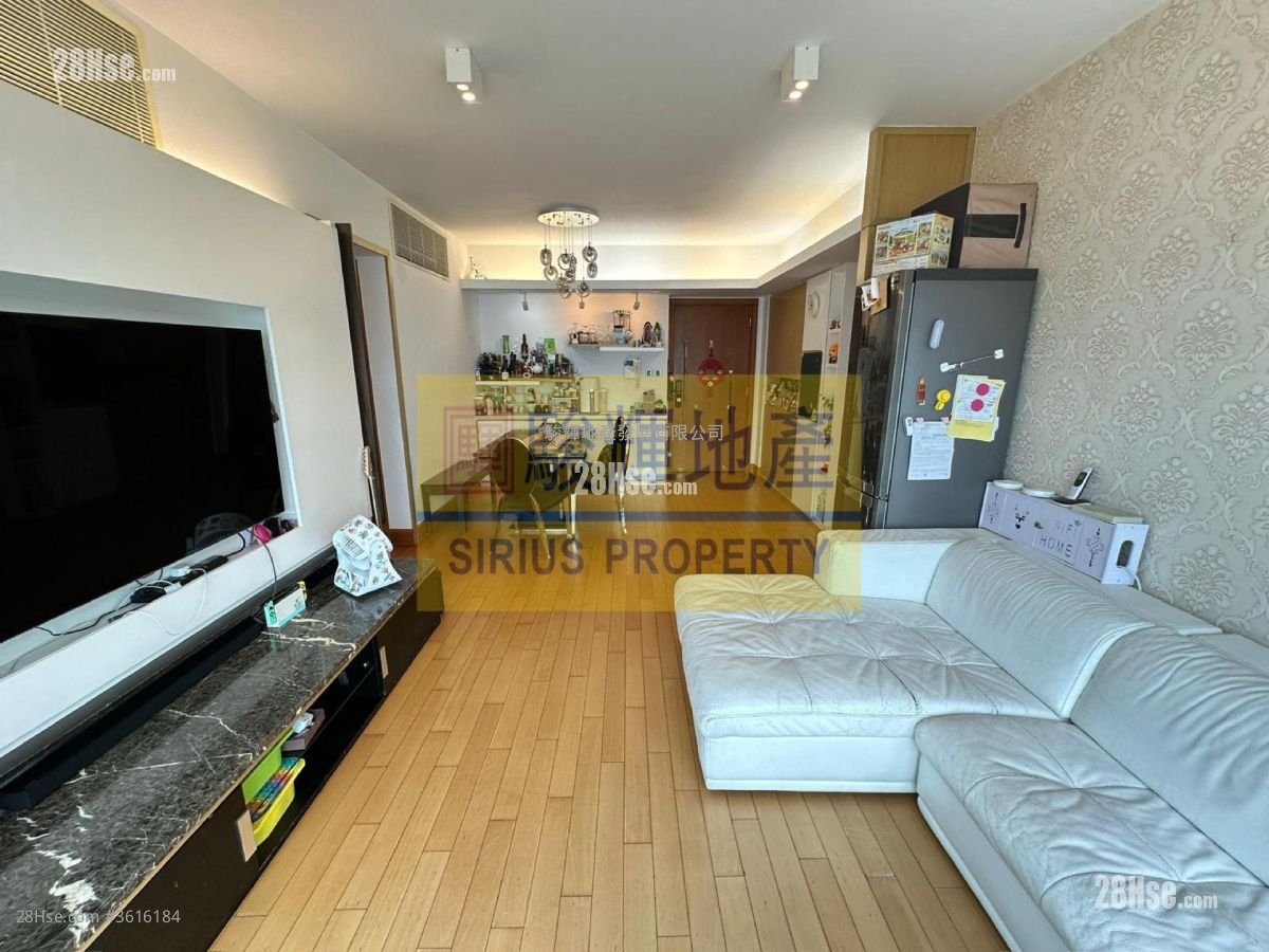 君临天下 售盘 3 房 , 2 浴室 1,049 平方尺 君临天下 售盘 3 房 , 2 浴室 1,049 平方尺