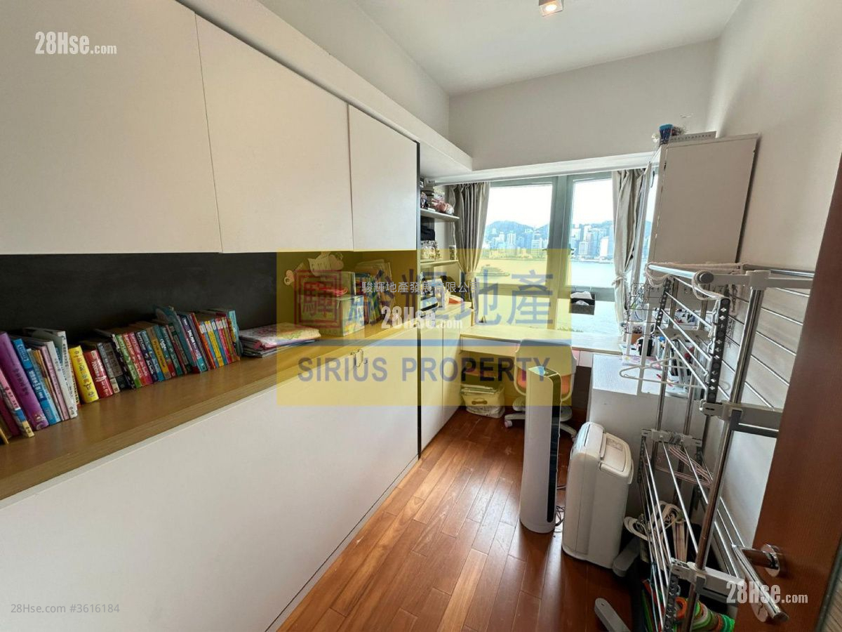 君临天下 售盘 3 房 , 2 浴室 1,049 平方尺 君临天下 售盘 3 房 , 2 浴室 1,049 平方尺