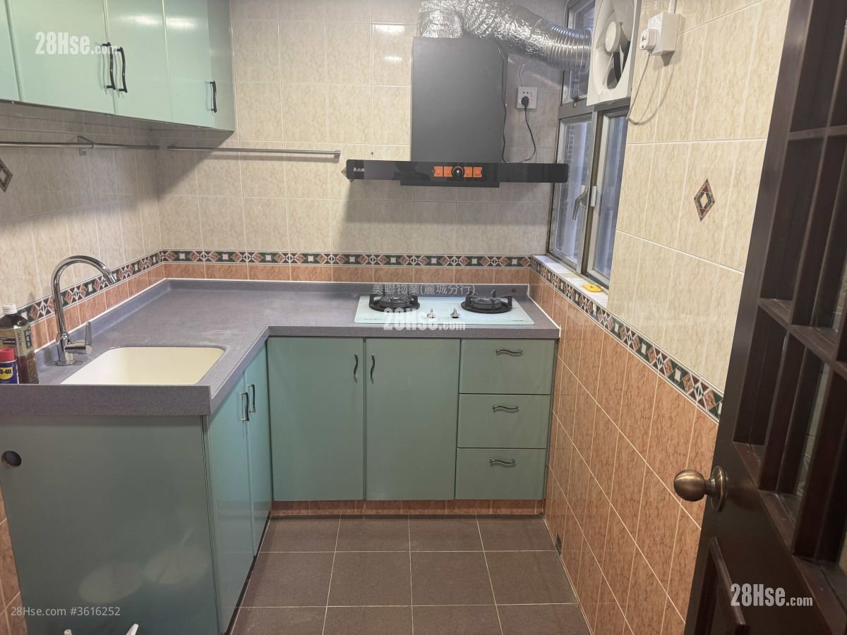 Belvedere Garden Rental 3 Bedrooms , 2 Bathrooms 668 ft² Belvedere Garden Rental 3 Bedrooms , 2 Bathrooms 668 ft²