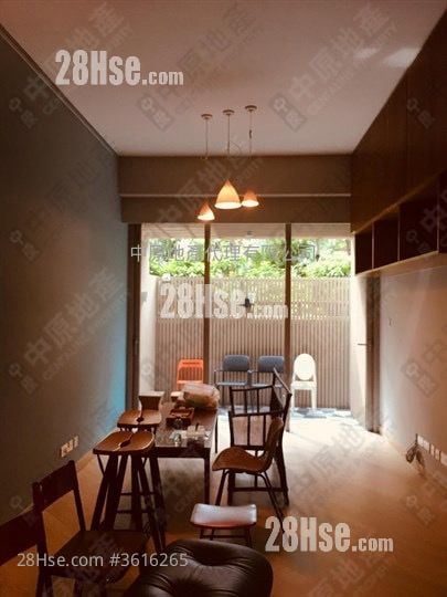 逸瓏園 售盤 3 房 , 3 浴室 940 平方呎 逸瓏園 售盤 3 房 , 3 浴室 940 平方呎