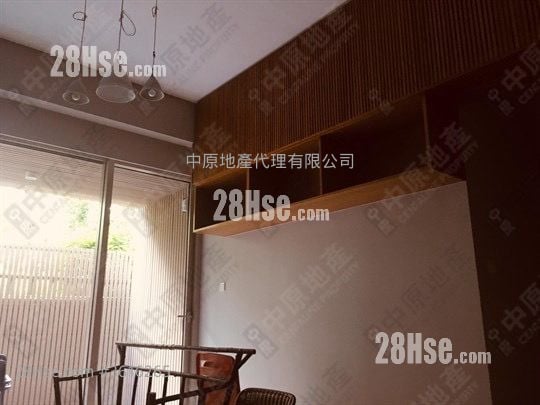 逸瓏園 售盤 3 房 , 3 浴室 940 平方呎 逸瓏園 售盤 3 房 , 3 浴室 940 平方呎