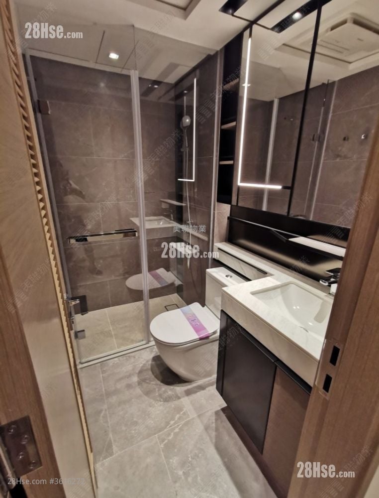 The Yoho Hub Sell 3 Bedrooms , 1 Bathroom 530 ft² The Yoho Hub Sell 3 Bedrooms , 1 Bathroom 530 ft²