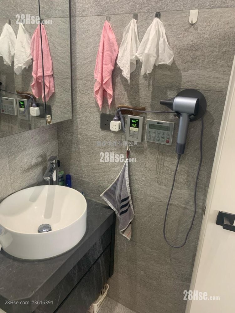 Healthy Gardens Rental 2 Bedrooms , 1 Bathroom 446 ft² Healthy Gardens Rental 2 Bedrooms , 1 Bathroom 446 ft²