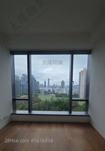 Homantin Hillside Rental 3 Bedrooms 826 ft² Homantin Hillside Rental 3 Bedrooms 826 ft²