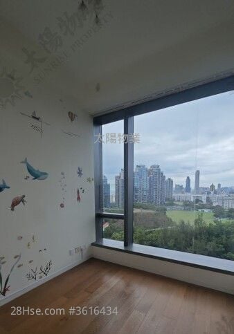 Homantin Hillside Rental 3 Bedrooms 826 ft² Homantin Hillside Rental 3 Bedrooms 826 ft²