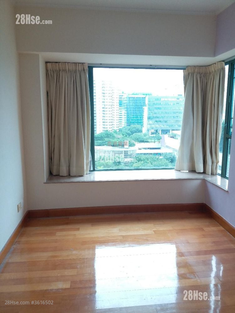 Central Park Sell 3 Bedrooms 743 ft²
