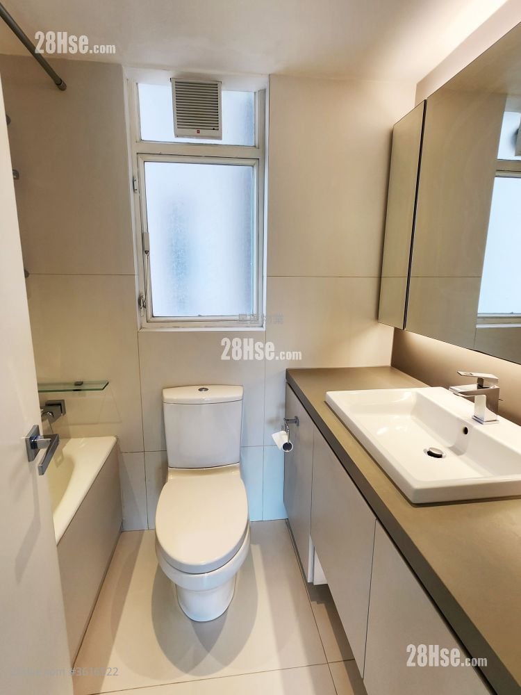 海逸豪園 售盤 2 房 , 2 浴室 855 平方呎 海逸豪園 售盤 2 房 , 2 浴室 855 平方呎