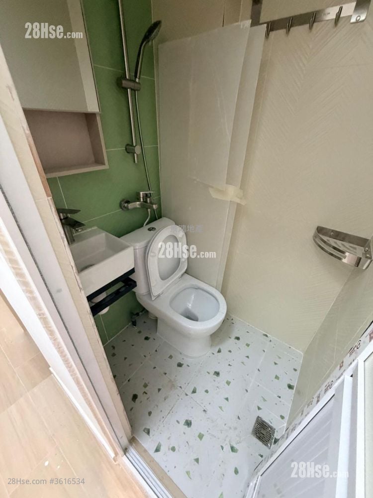 Man Fai Building Rental 1 Bedroom , 1 Bathroom 185 ft² Man Fai Building Rental 1 Bedroom , 1 Bathroom 185 ft²