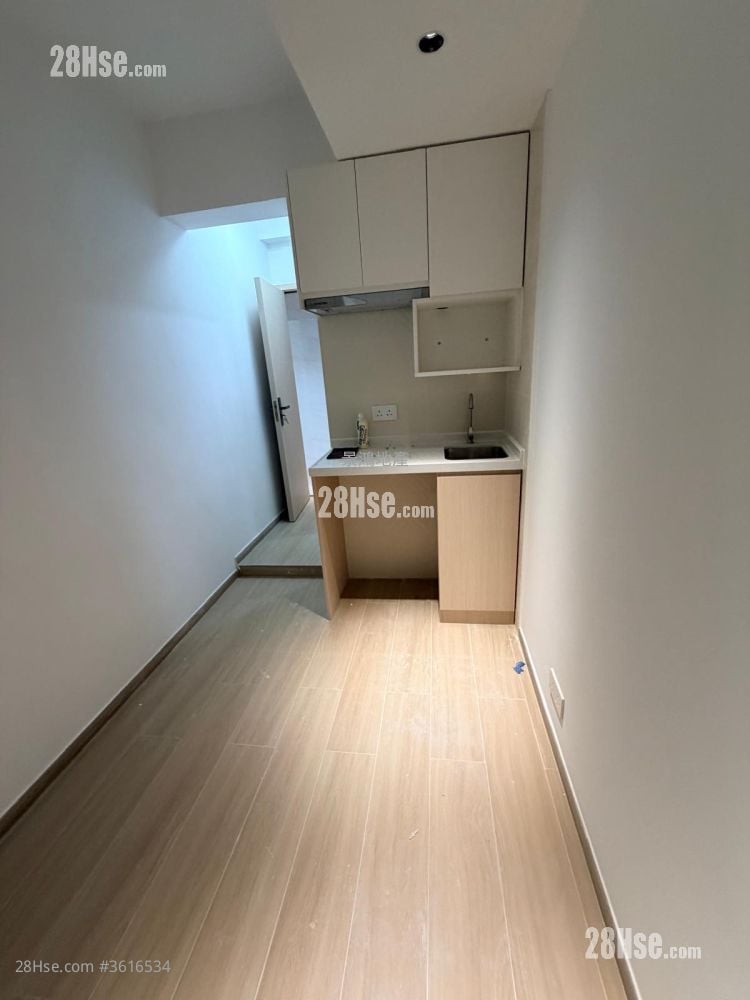 Man Fai Building Rental 1 Bedroom , 1 Bathroom 185 ft² Man Fai Building Rental 1 Bedroom , 1 Bathroom 185 ft²