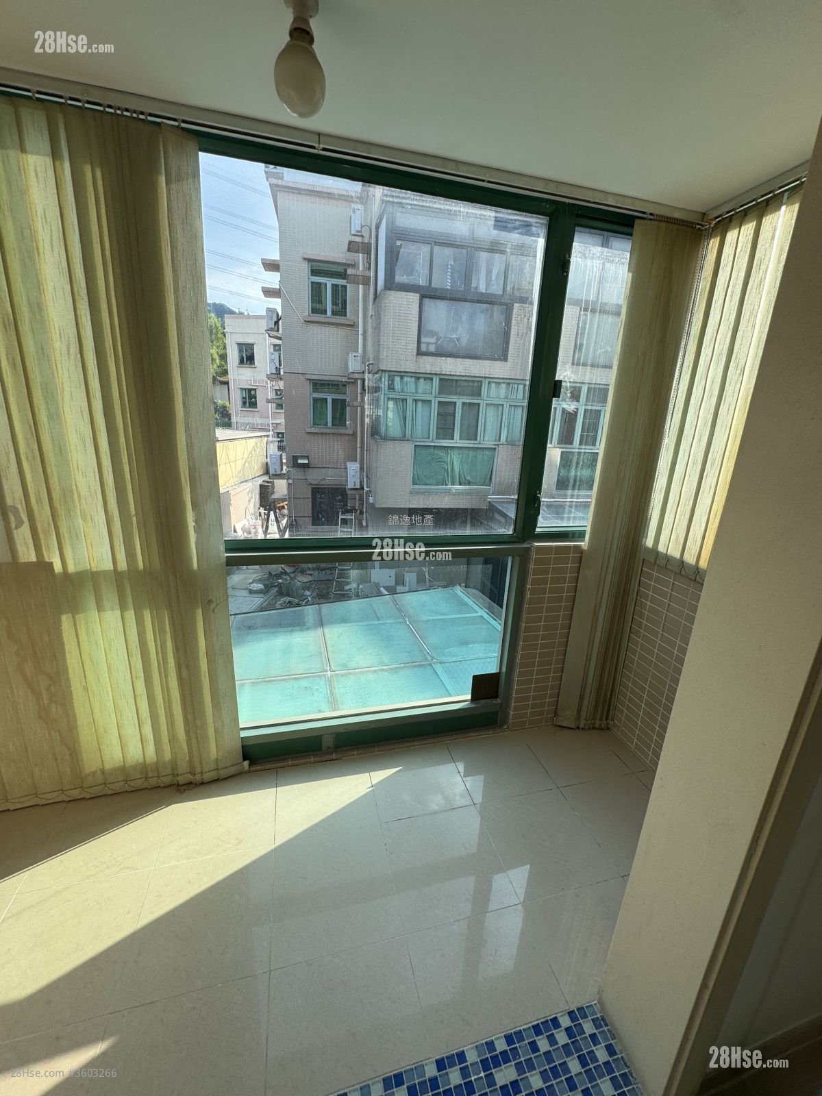 華安苑 售盤 3 房 , 1 浴室 700 平方呎