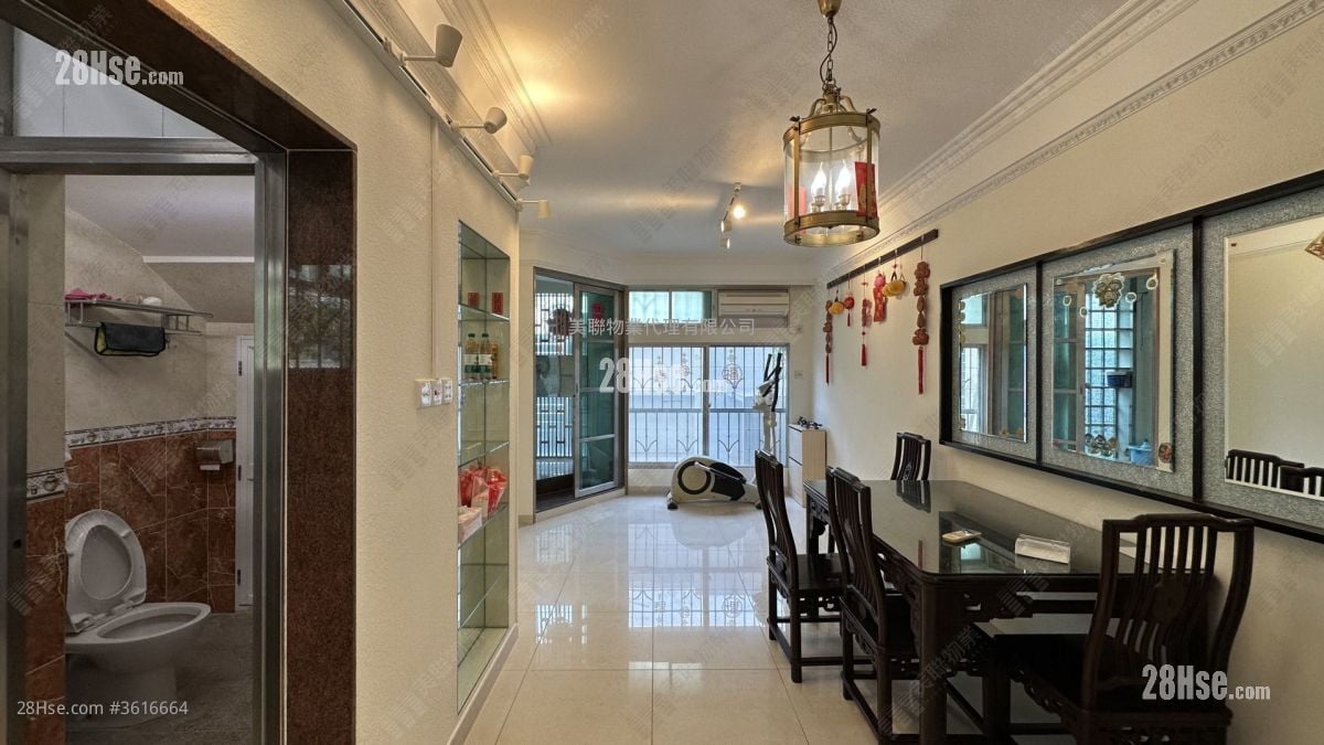 锦绣花园 售盘 3 房 , 2 浴室 962 平方尺 锦绣花园 售盘 3 房 , 2 浴室 962 平方尺