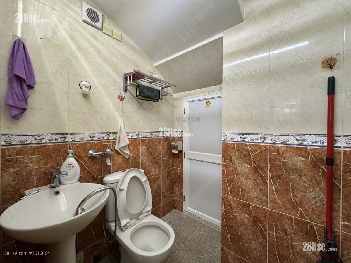 锦绣花园 售盘 3 房 , 2 浴室 962 平方尺 锦绣花园 售盘 3 房 , 2 浴室 962 平方尺