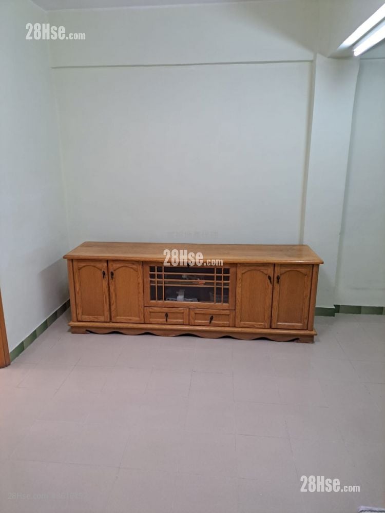 On Keung Building Rental 2 Bedrooms , 1 Bathroom 430 ft² On Keung Building Rental 2 Bedrooms , 1 Bathroom 430 ft²