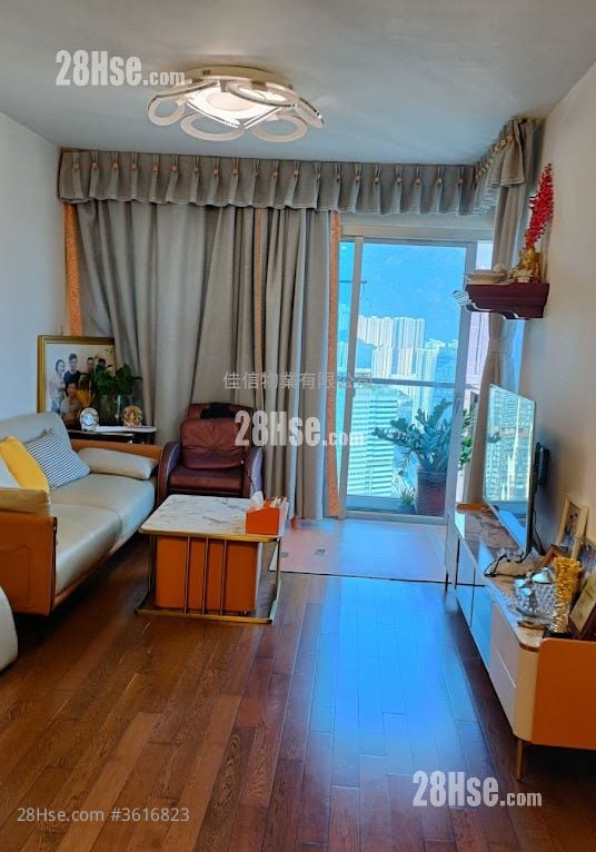 御豪門 售盤 3 房 , 2 浴室 856 平方呎 御豪門 售盤 3 房 , 2 浴室 856 平方呎