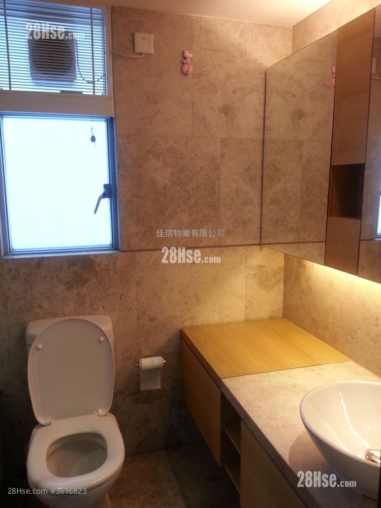 御豪門 售盤 3 房 , 2 浴室 856 平方呎 御豪門 售盤 3 房 , 2 浴室 856 平方呎