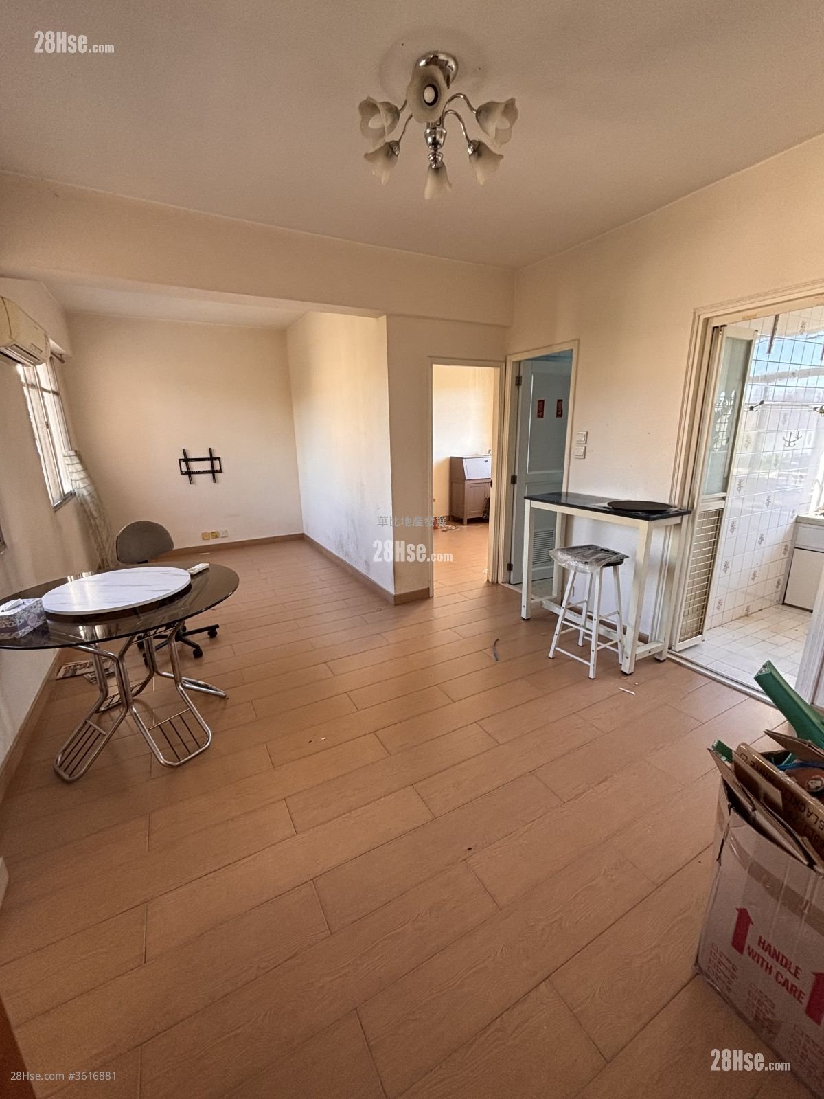 Parkview Garden Sell 3 Bedrooms , 1 Bathroom 640 ft² Parkview Garden Sell 3 Bedrooms , 1 Bathroom 640 ft²
