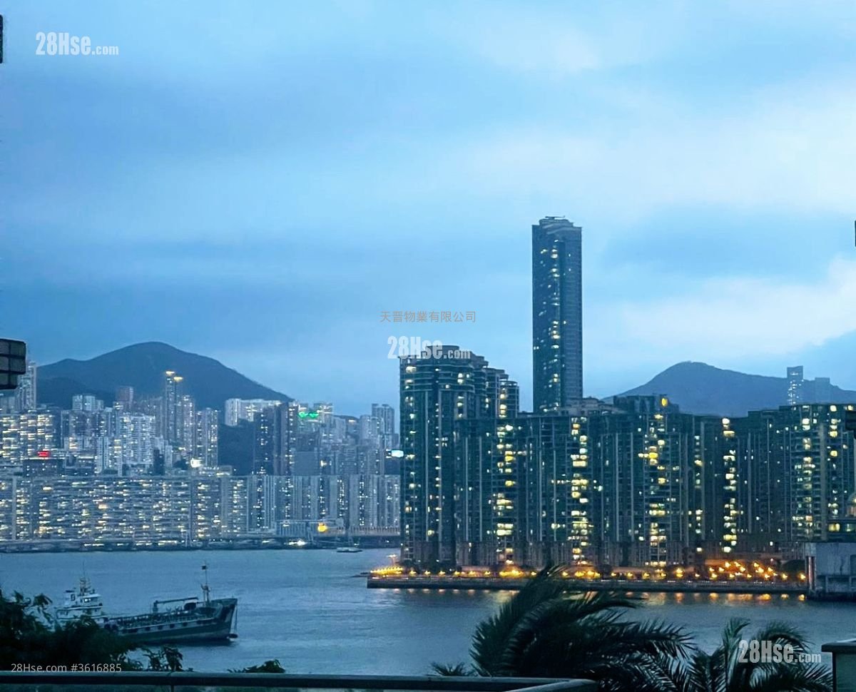 Grand Waterfront Sell 2 Bedrooms , 1 Bathroom 332 ft² Grand Waterfront Sell 2 Bedrooms , 1 Bathroom 332 ft²
