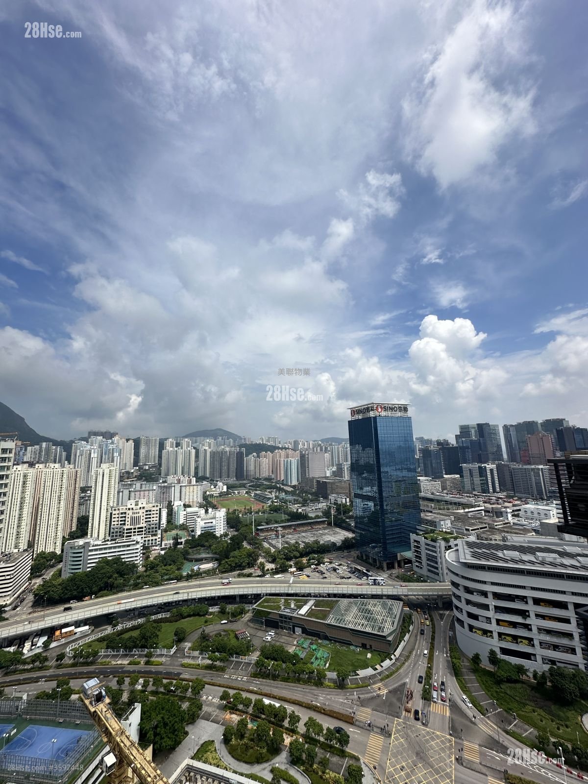 天寰 售盤 3 房 959 平方呎