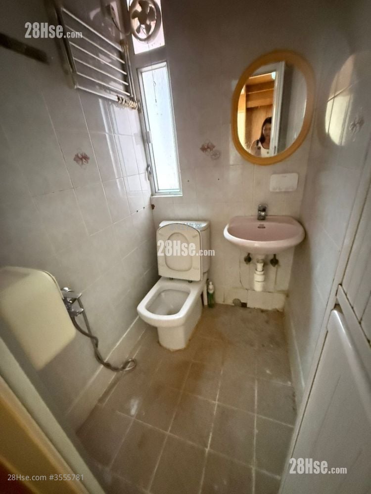 Lai Tong Building Rental 1 Bedroom , 1 Bathroom 243 ft² Lai Tong Building Rental 1 Bedroom , 1 Bathroom 243 ft²