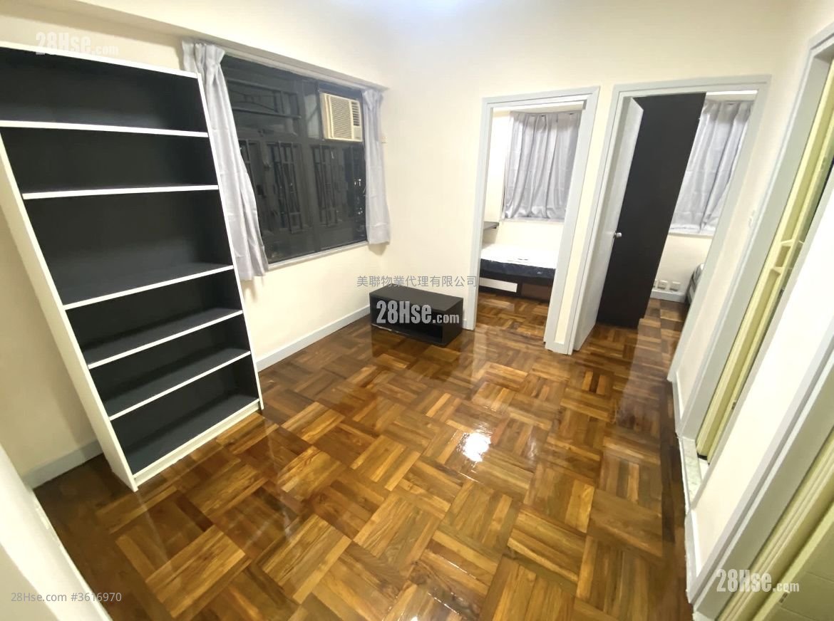 Wai Wah Centre Rental 2 Bedrooms , 1 Bathroom 297 ft² Wai Wah Centre Rental 2 Bedrooms , 1 Bathroom 297 ft²