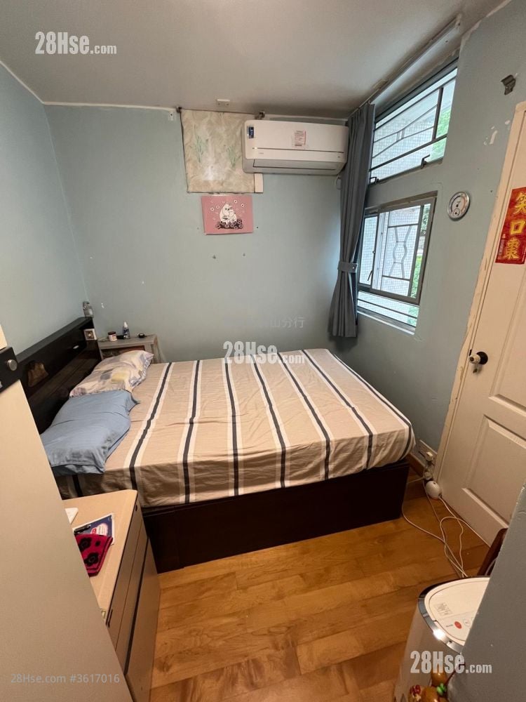 Tsz Oi Court Sell 3 Bedrooms , 1 Bathroom 554 ft² Tsz Oi Court Sell 3 Bedrooms , 1 Bathroom 554 ft²