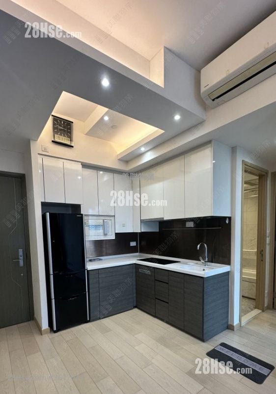 Twin Peaks Sell 2 Bedrooms , 1 Bathroom 461 ft²