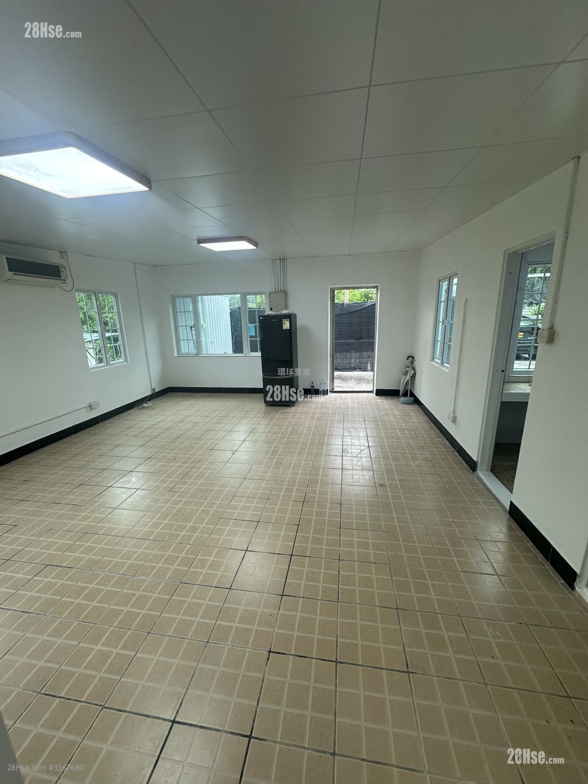 Village Rental 2 Bedrooms , 1 Bathroom 700 ft² Village Rental 2 Bedrooms , 1 Bathroom 700 ft²