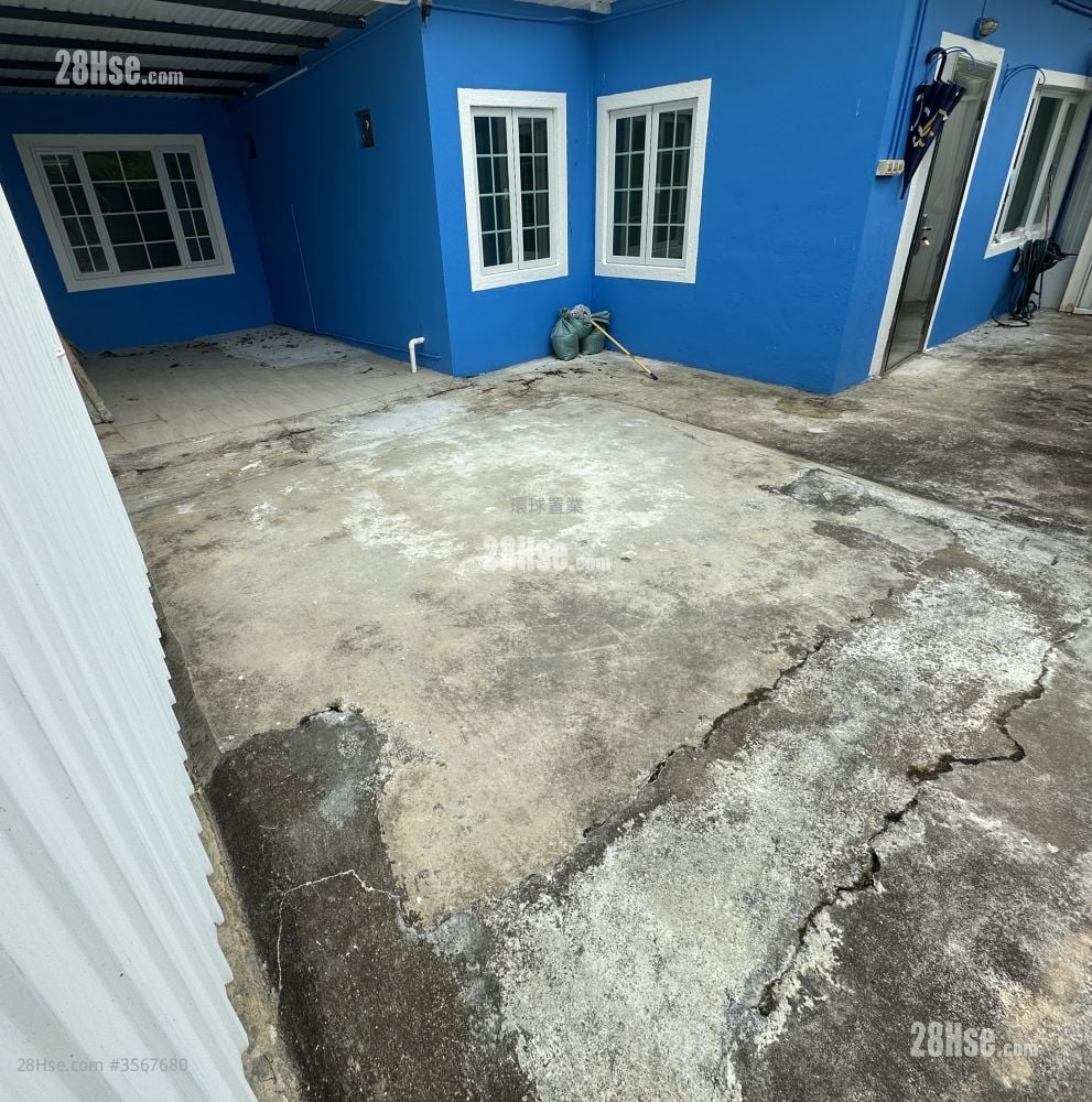 Village Rental 2 Bedrooms , 1 Bathroom 700 ft² Village Rental 2 Bedrooms , 1 Bathroom 700 ft²