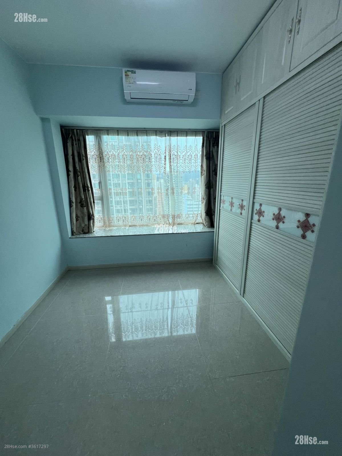 世宙 租盤 3 房 , 2 浴室 643 平方呎 世宙 租盤 3 房 , 2 浴室 643 平方呎