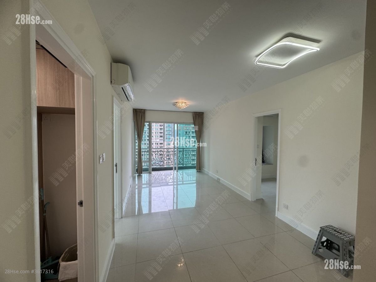 城中駅 售盤 3 房 594 平方呎 城中駅 售盤 3 房 594 平方呎