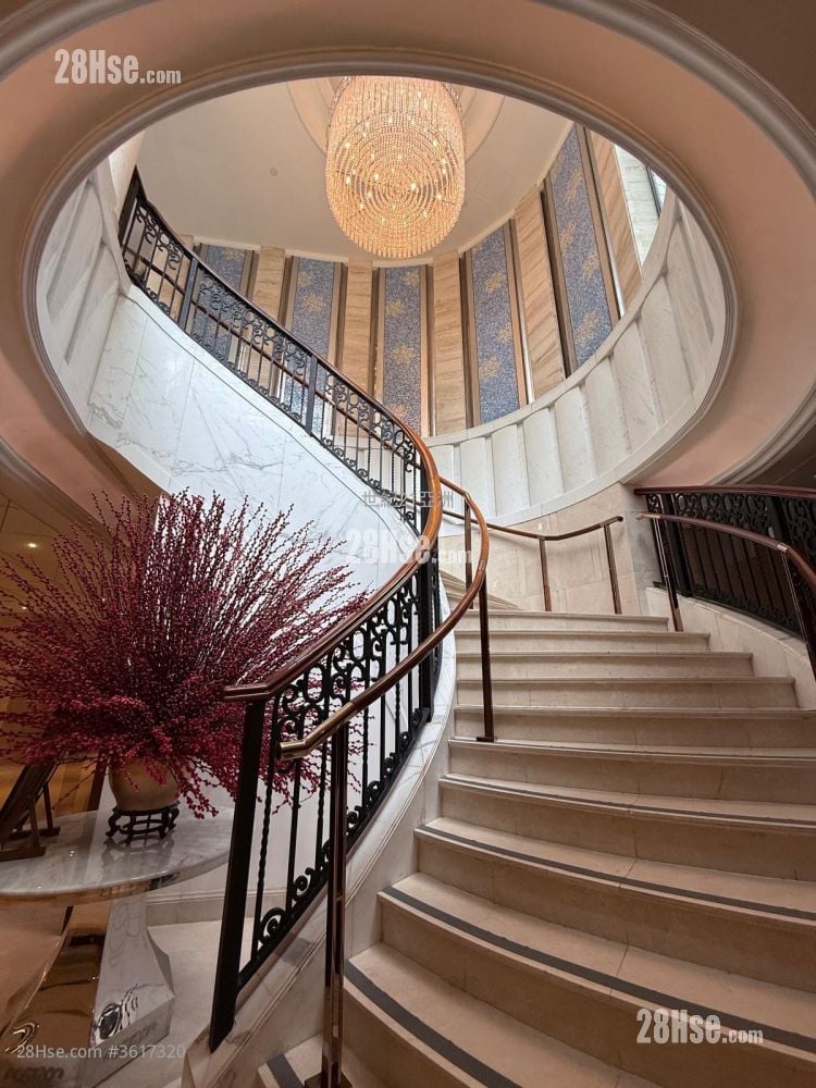 The Avenue Rental Studio , 1 Bathroom 346 ft² The Avenue Rental Studio , 1 Bathroom 346 ft²