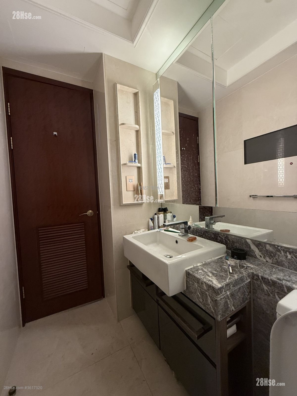 The Avenue Rental Studio , 1 Bathroom 346 ft² The Avenue Rental Studio , 1 Bathroom 346 ft²