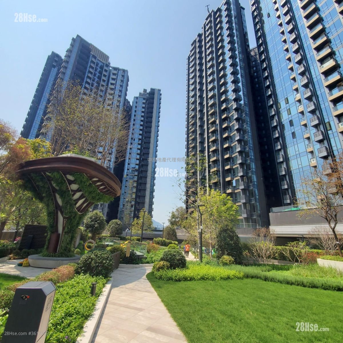 In One Sell 3 Bedrooms , 3 Bathrooms 940 ft² In One Sell 3 Bedrooms , 3 Bathrooms 940 ft²