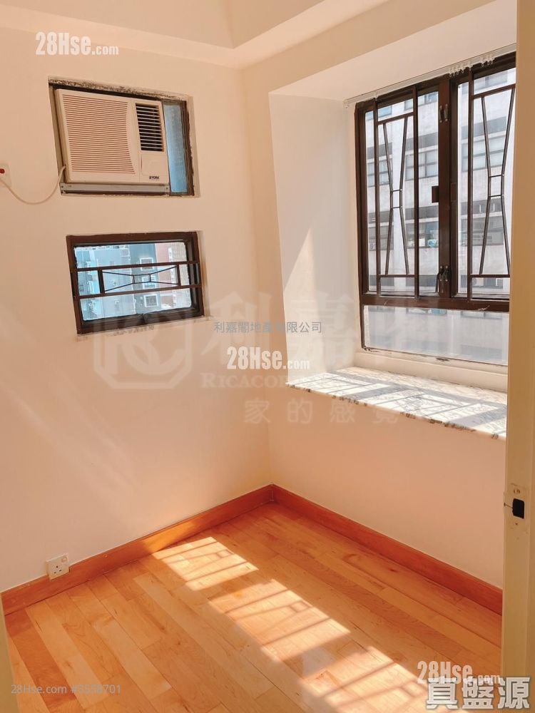 Circle Court Sell 2 Bedrooms , 1 Bathroom 296 ft² Circle Court Sell 2 Bedrooms , 1 Bathroom 296 ft²